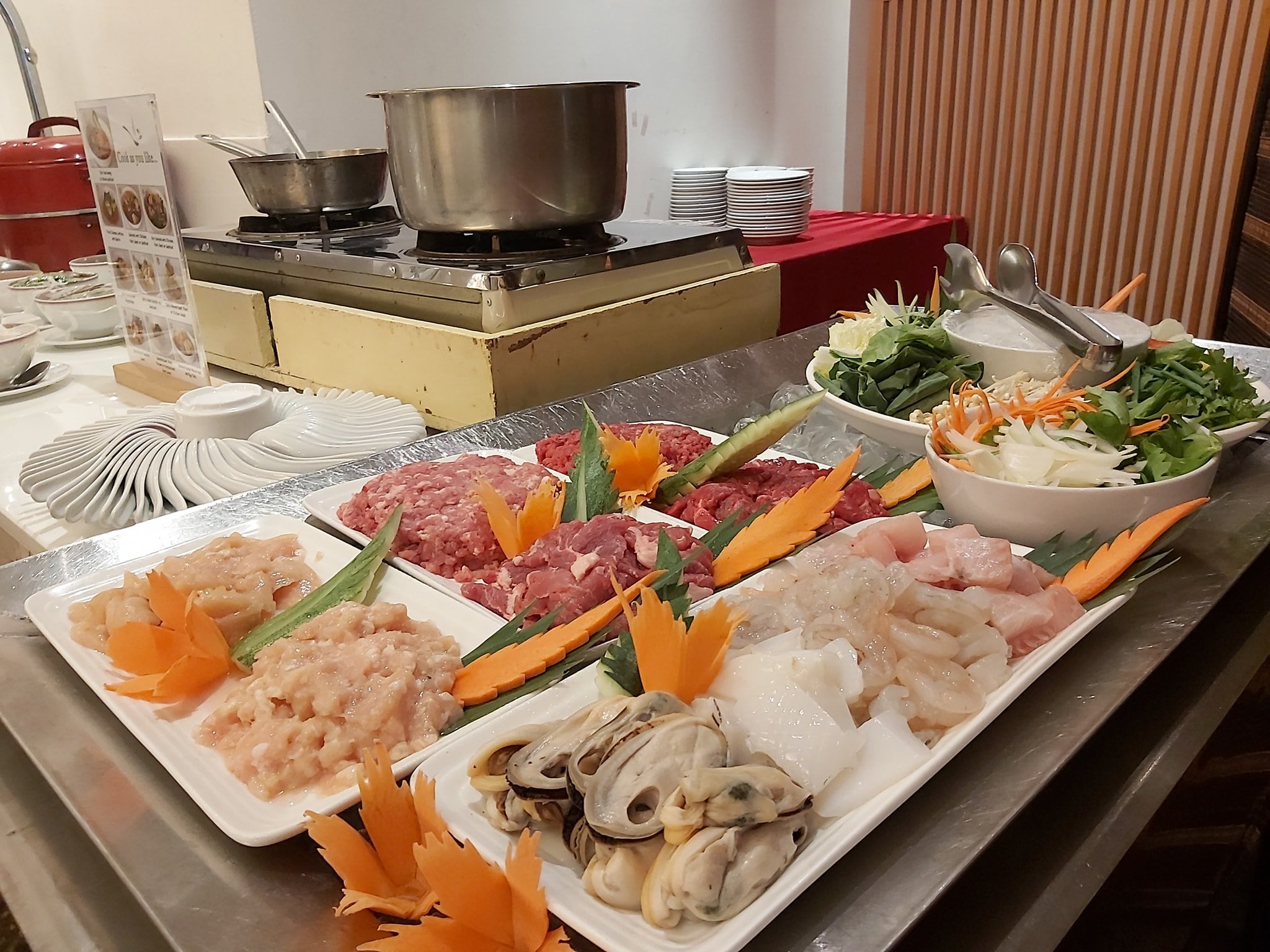Dinner & Buffet | Lao Plaza Hotel