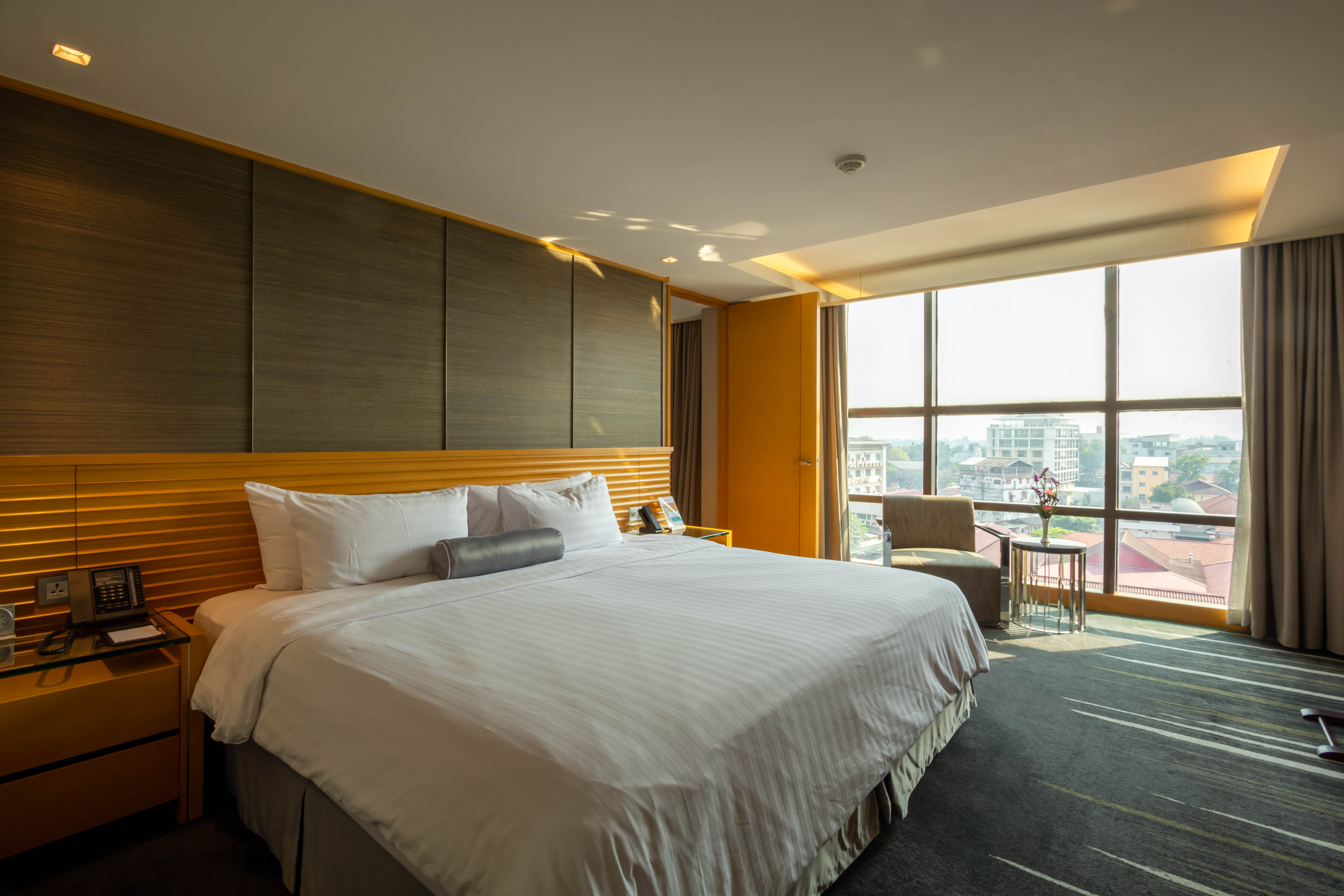 Deluxe Room Single/Double | Lao Plaza Hotel